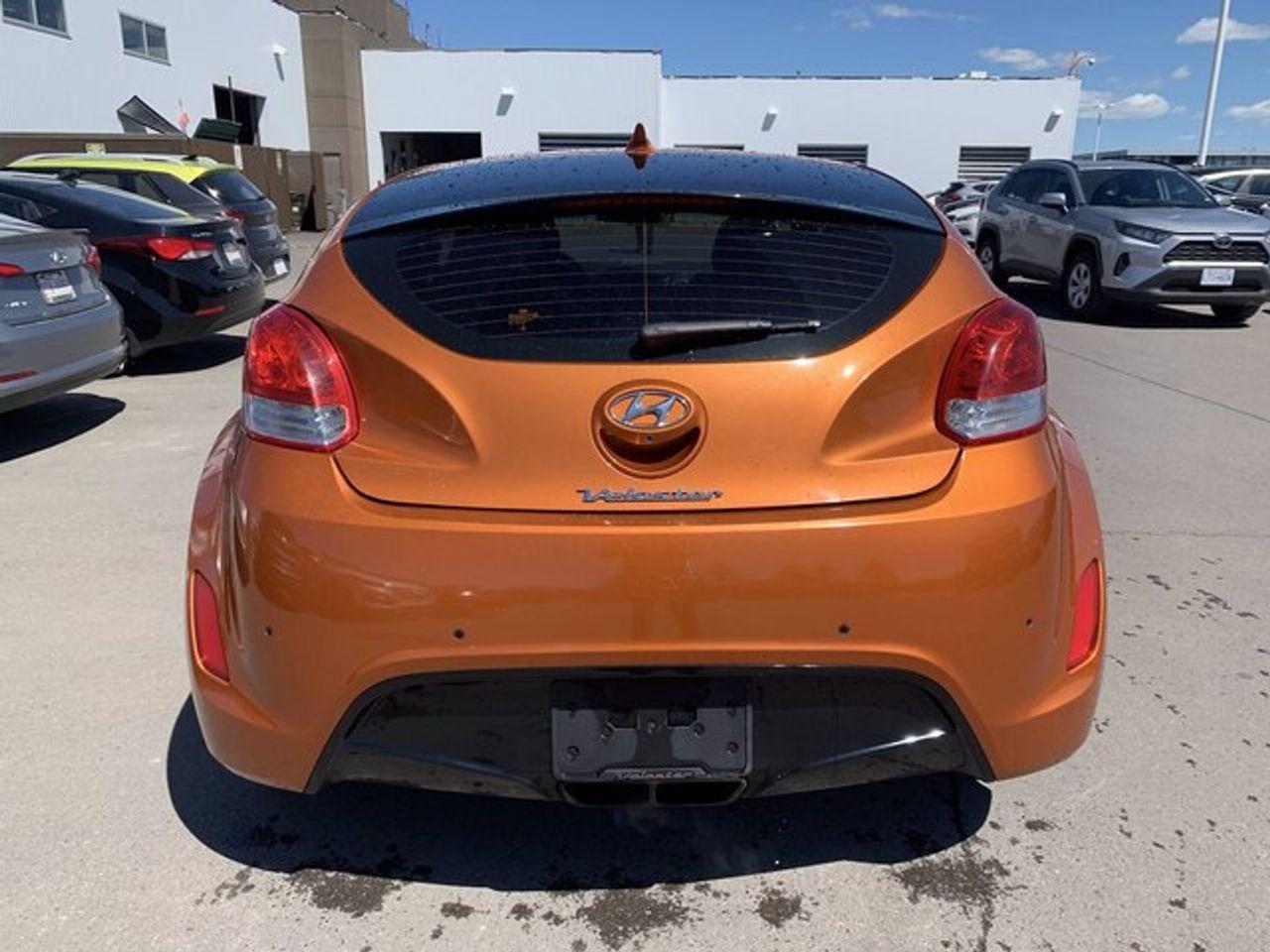 2013 Hyundai Veloster -2