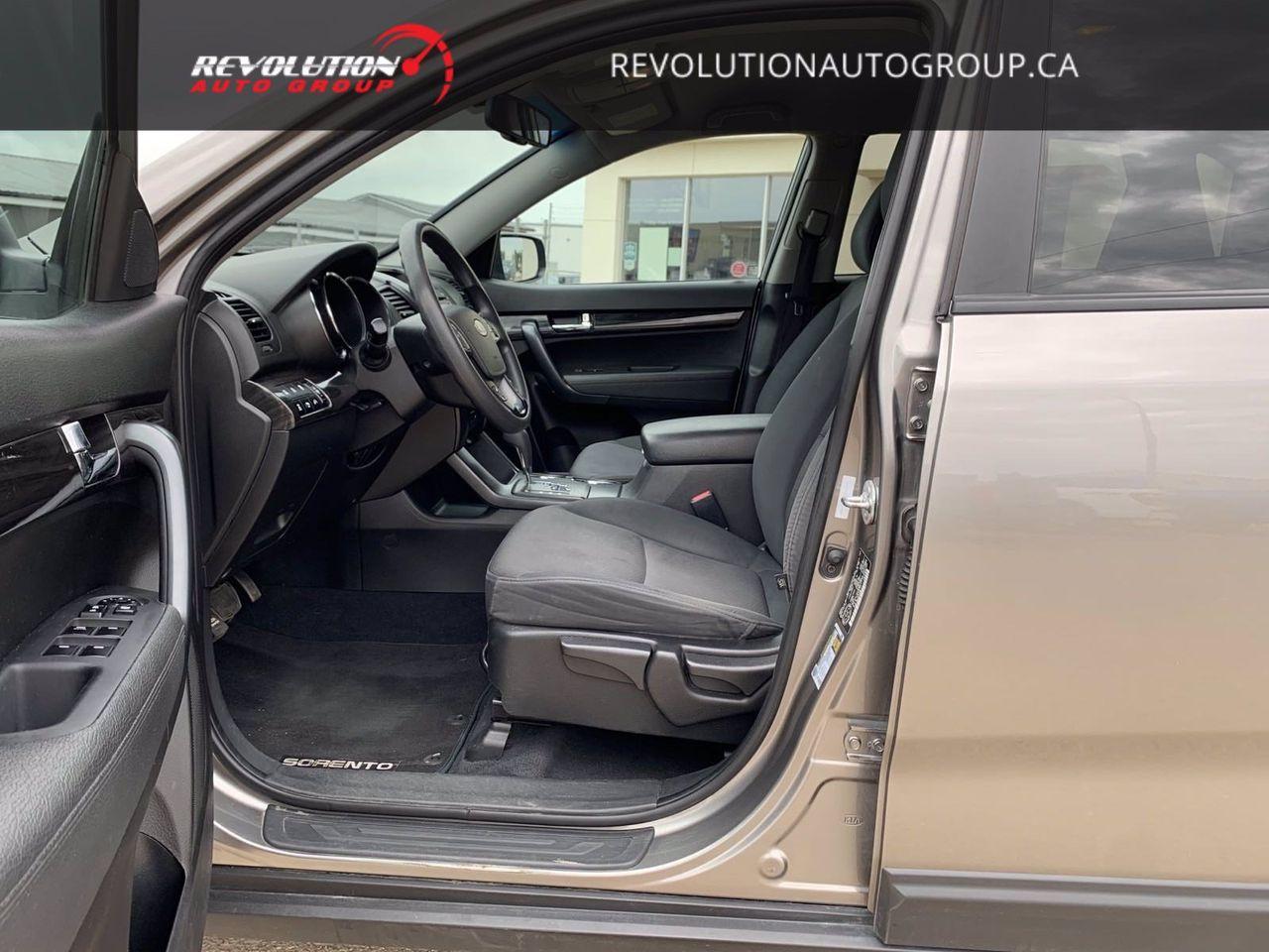 2013 Kia Sorento LX-0