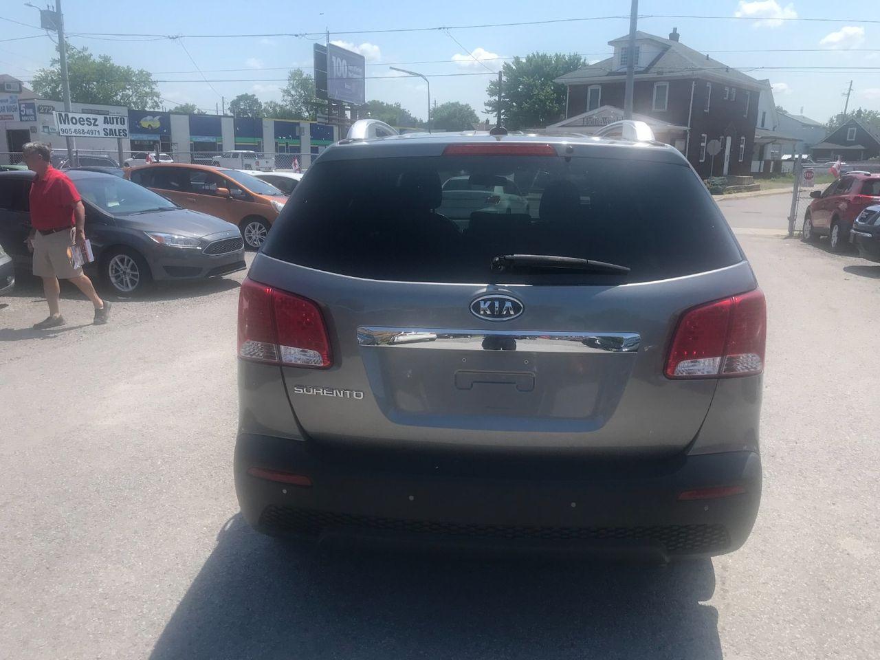2013 Kia Sorento LX-2