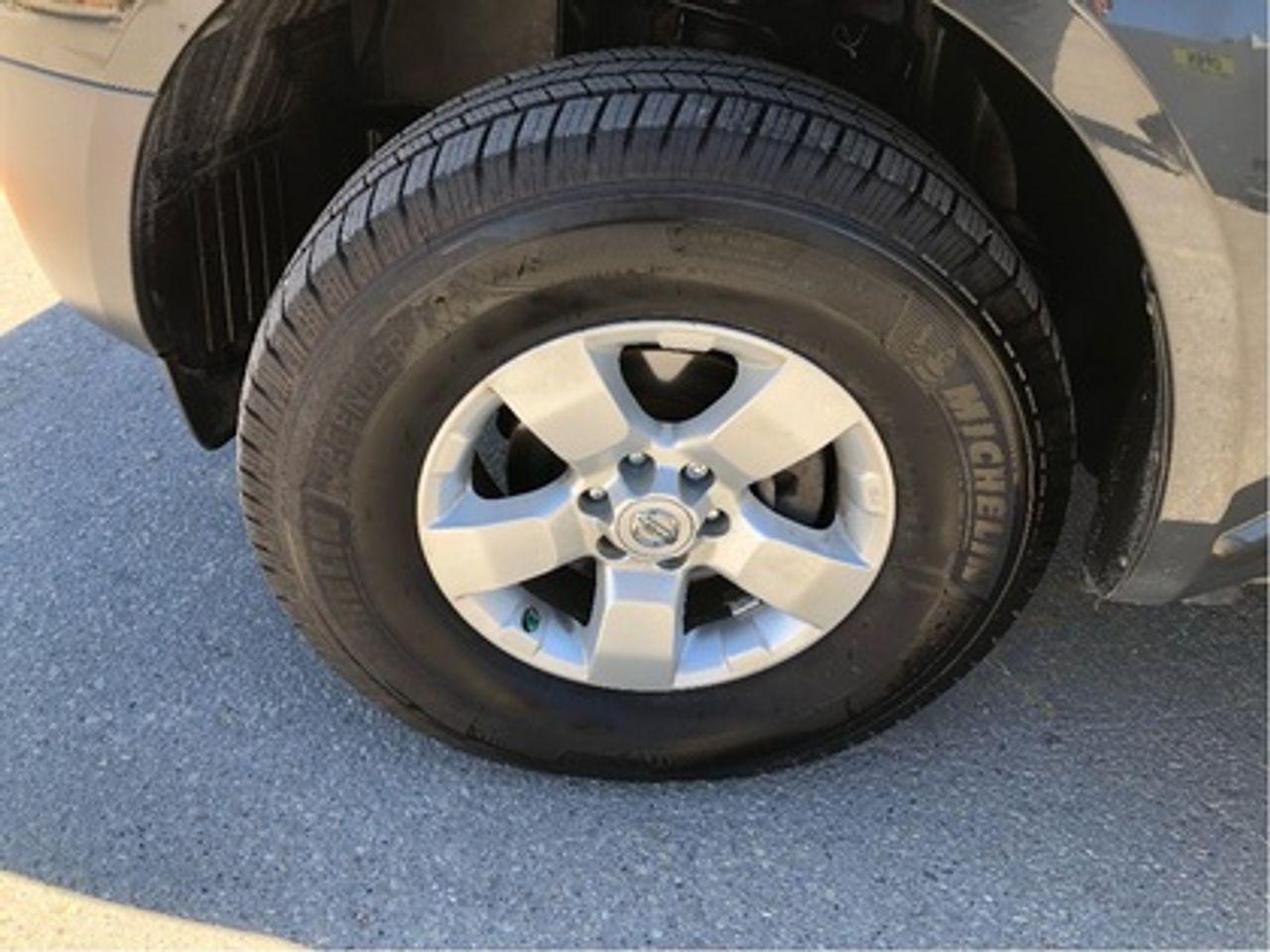 2013 Nissan Frontier SL-2