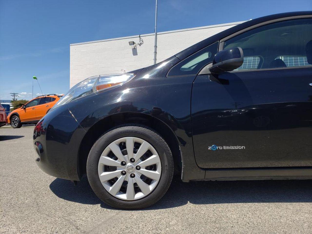 2013 Nissan LEAF S-2