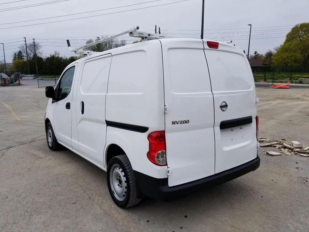2013 Nissan NV200 SV-4