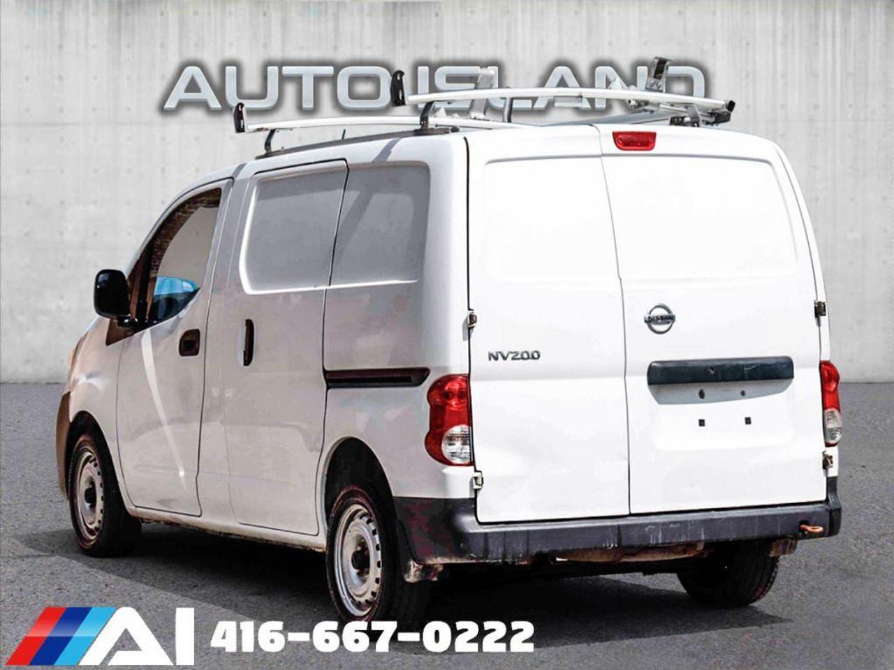 2013 Nissan NV200 SV-4