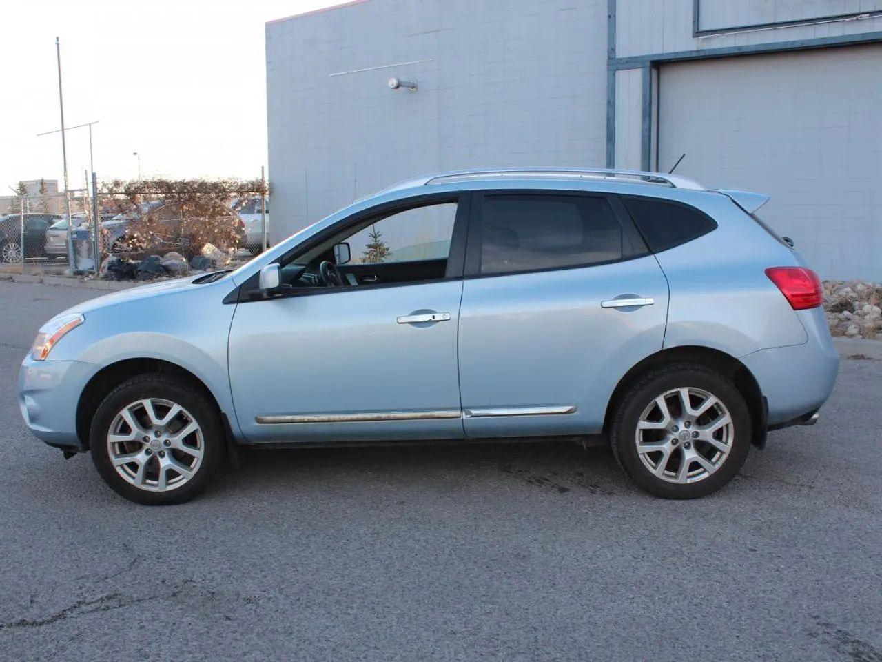 2013 Nissan Rogue S-1