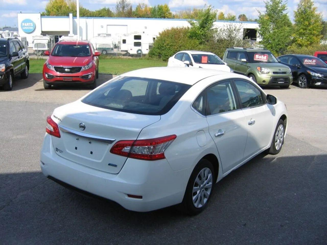 2013 Nissan Sentra S-4