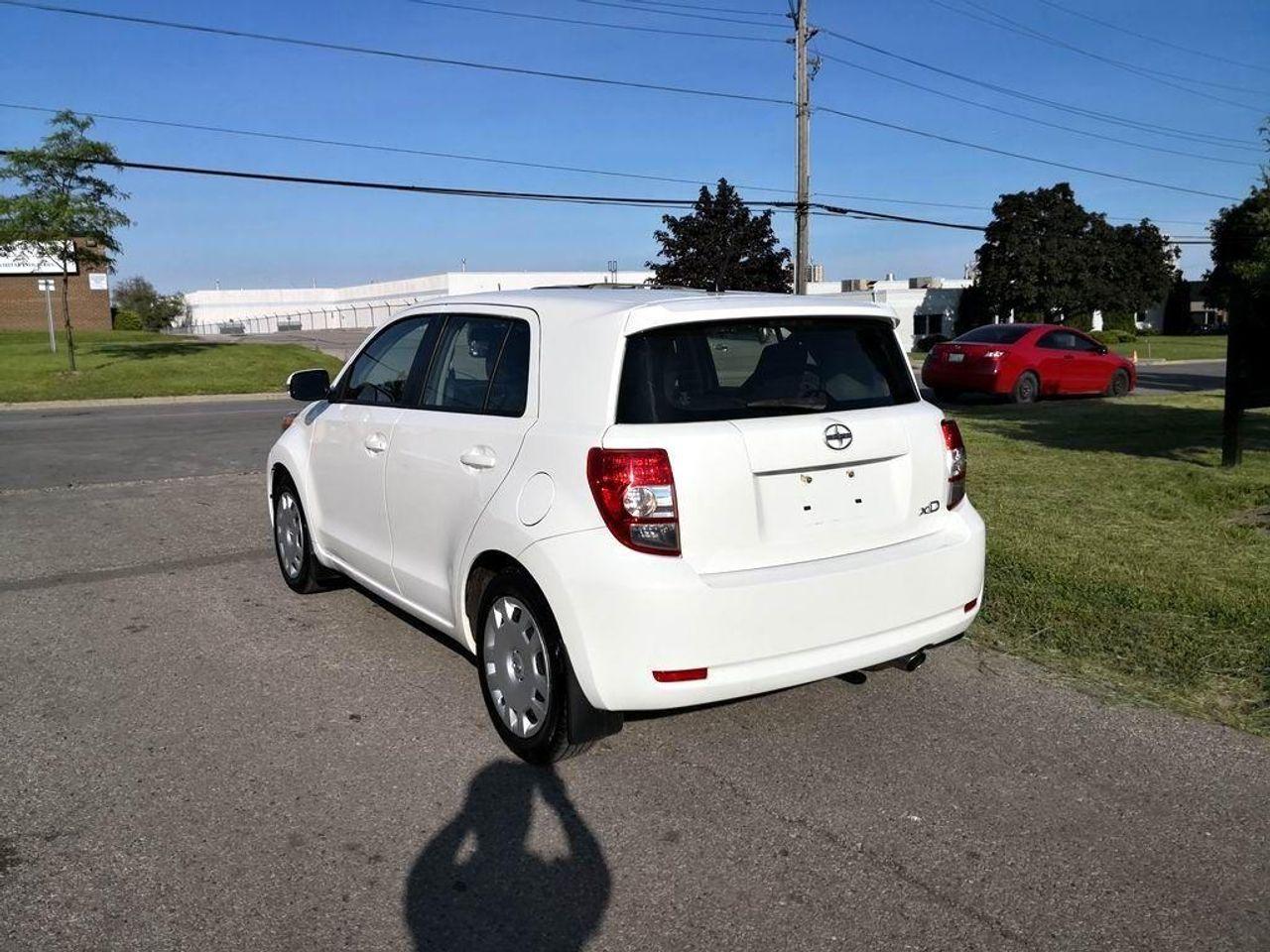 2013 Scion xD Base-3