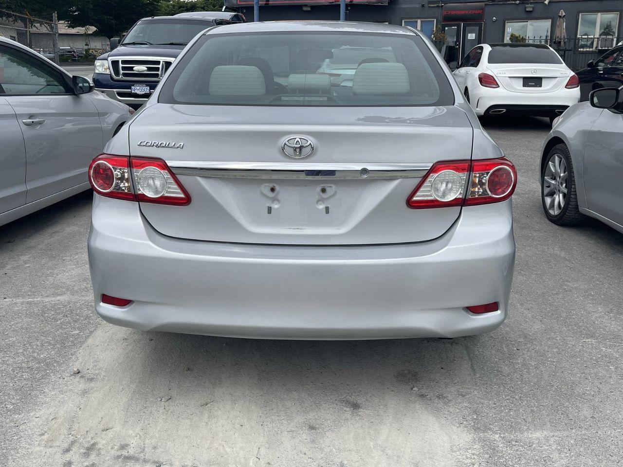 2013 Toyota Corolla L-4