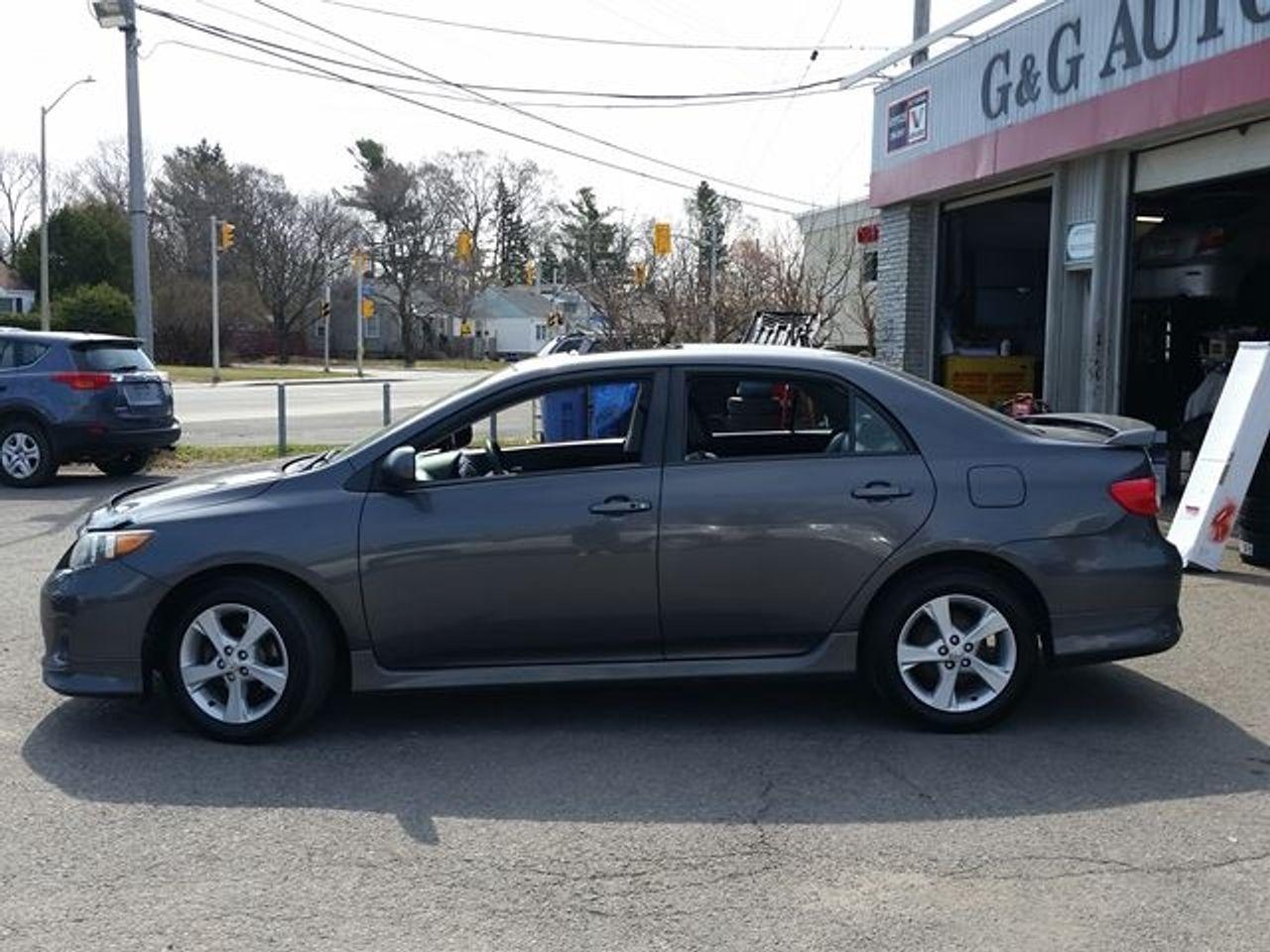 2013 Toyota Corolla Sport-1