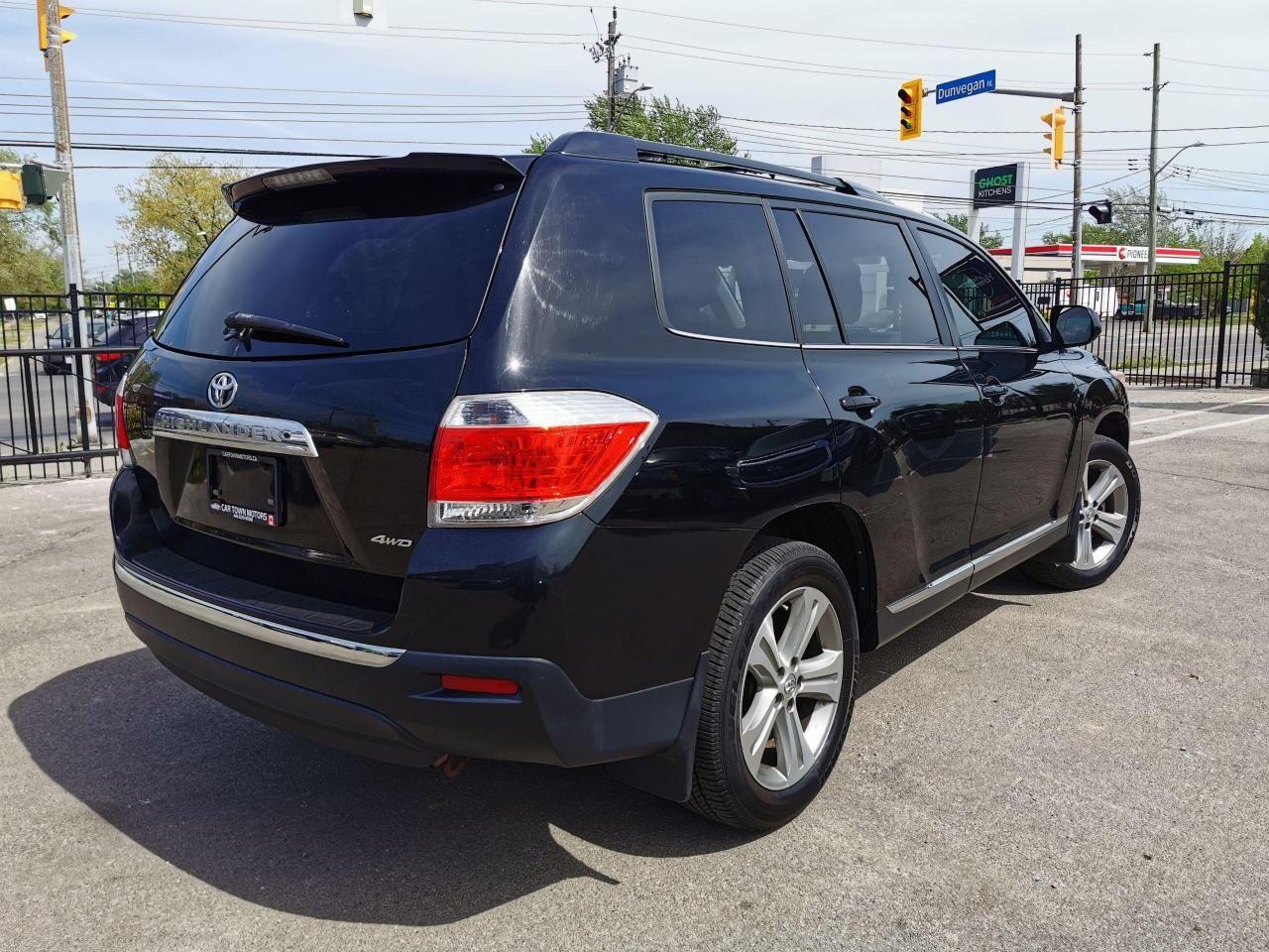 2013 Toyota Highlander SE-4