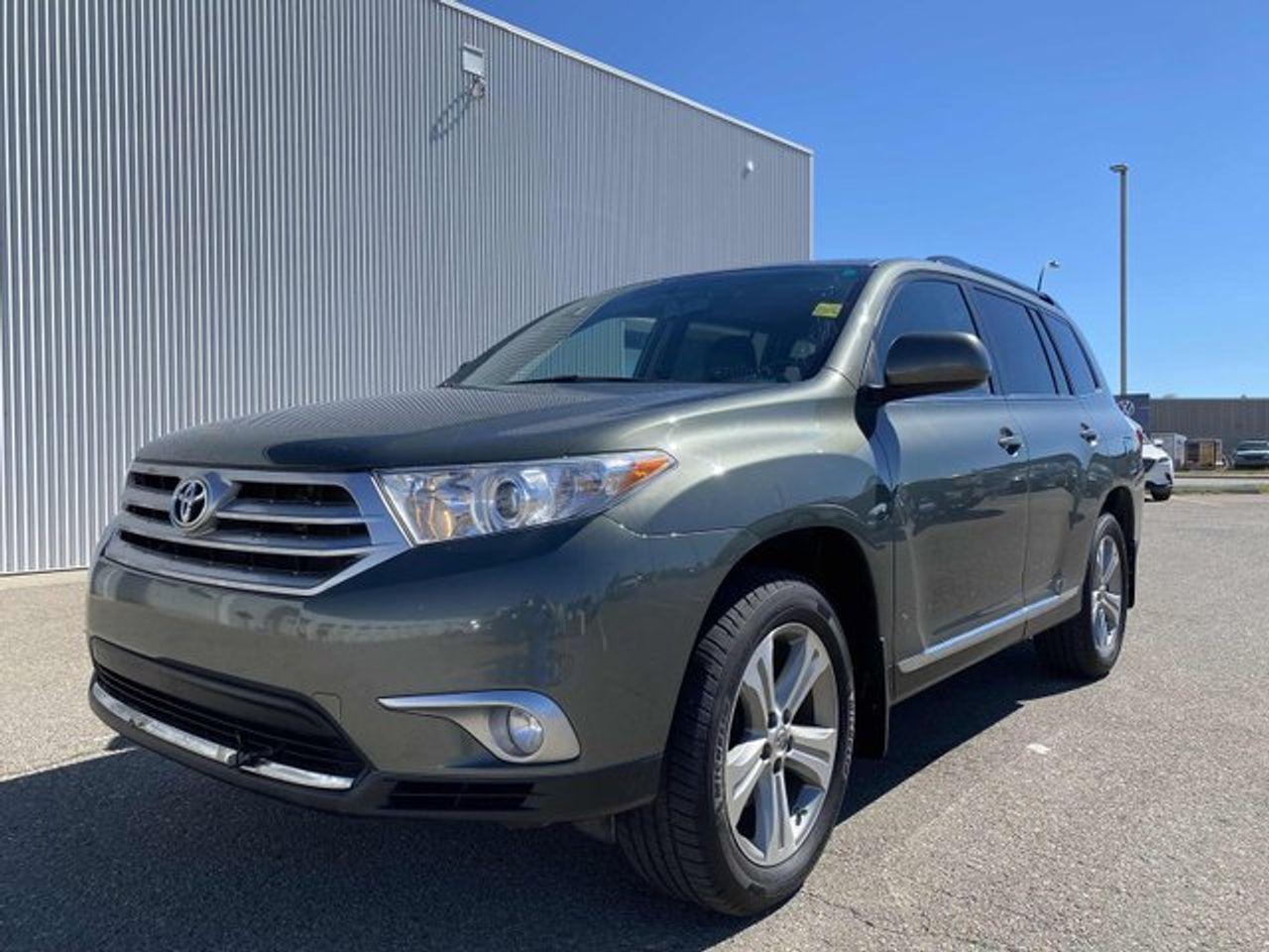 2013 Toyota Highlander SE-0