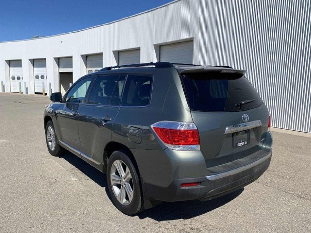 2013 Toyota Highlander SE-2