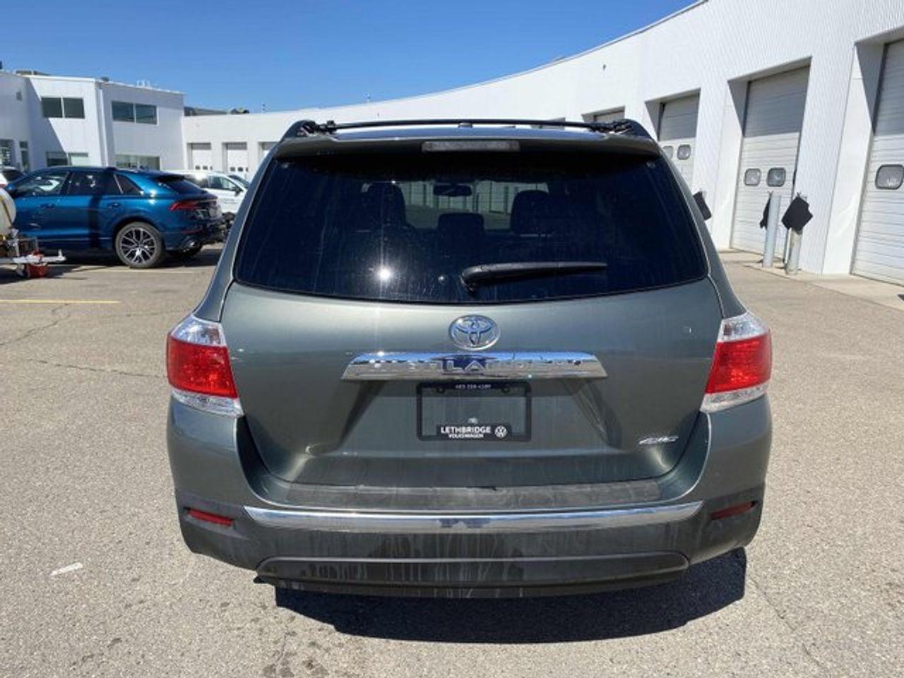 2013 Toyota Highlander SE-3