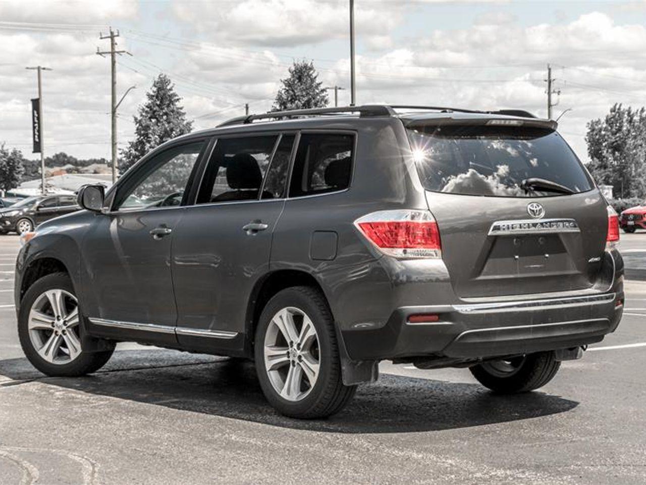 2013 Toyota Highlander SE-2