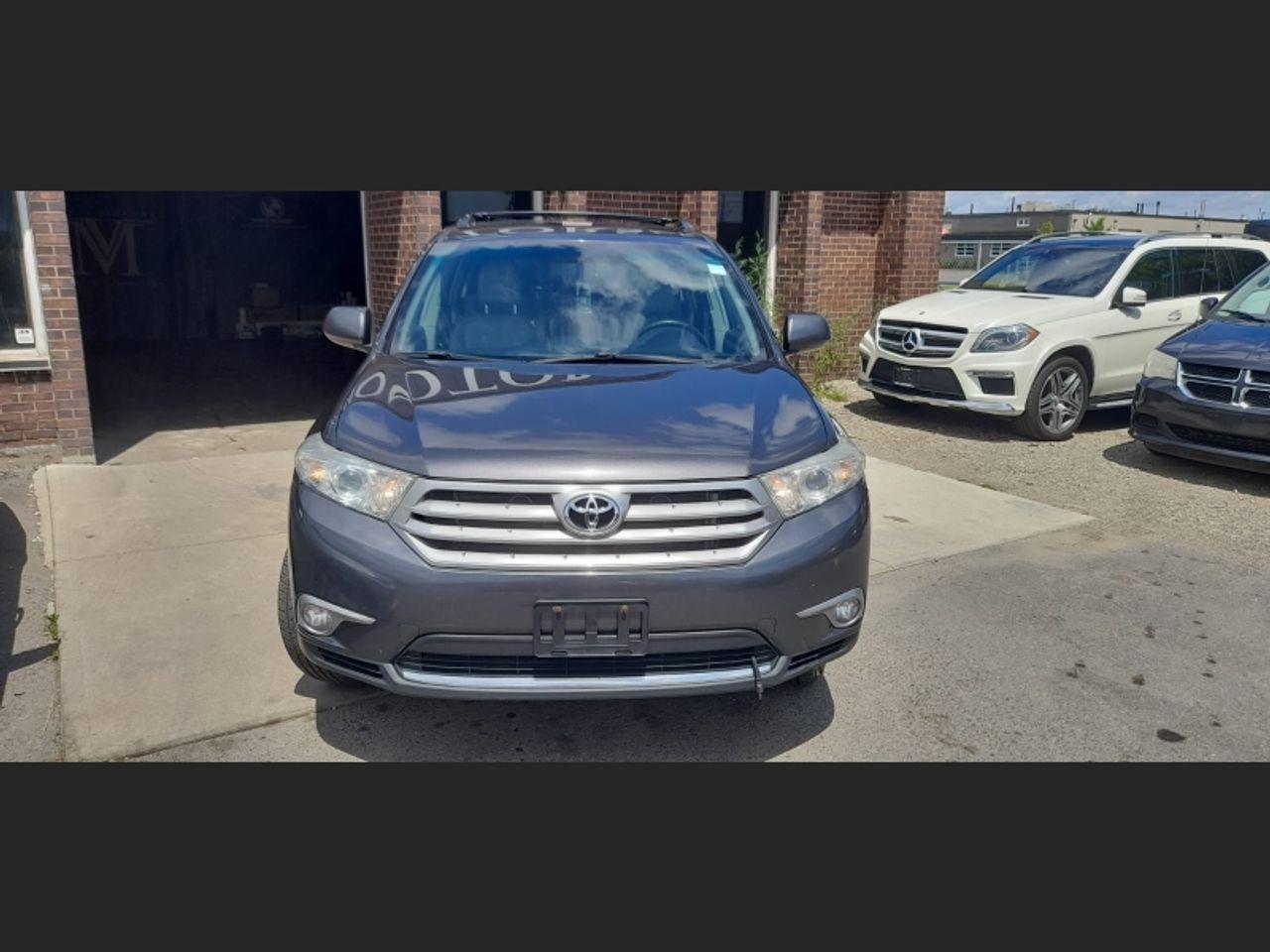 2013 Toyota Highlander SE-1
