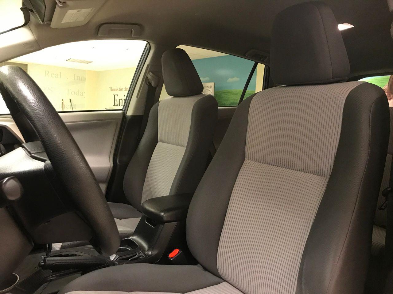 2013 Toyota RAV4 LE-2