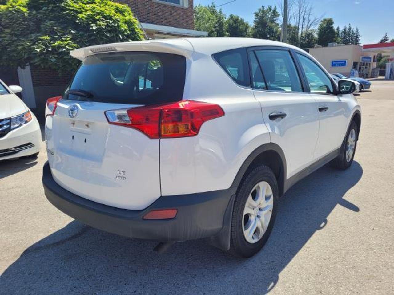 2013 Toyota RAV4 LE-2