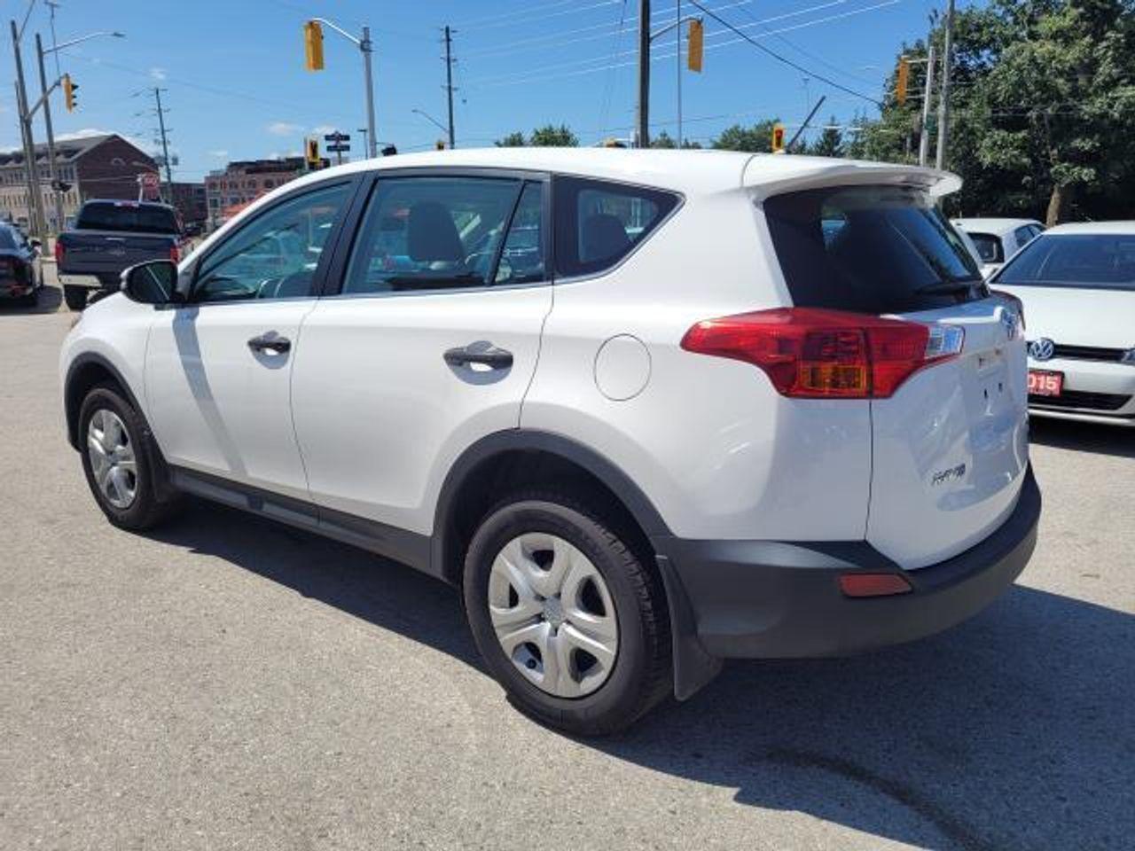 2013 Toyota RAV4 LE-4