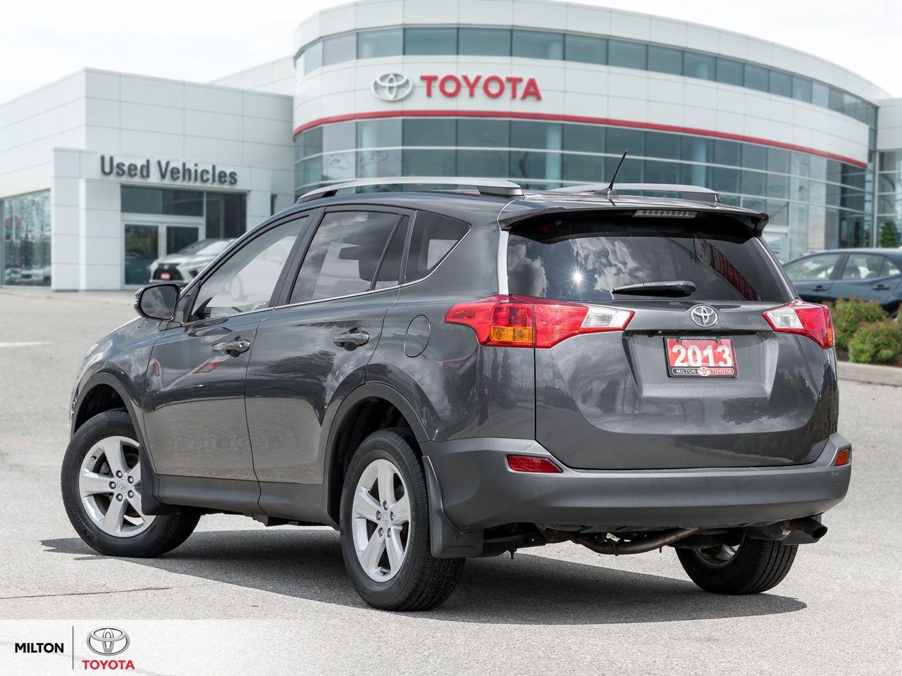 2013 Toyota RAV4 XLE-4