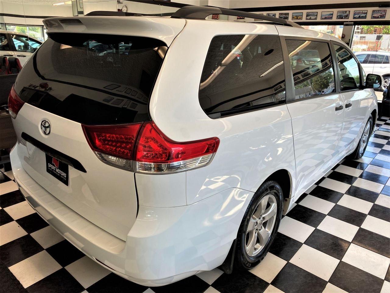 2013 Toyota Sienna C-3