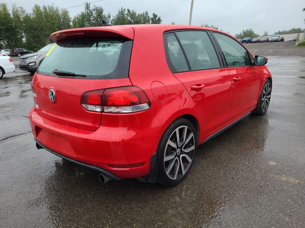 2013 Volkswagen GTI -2
