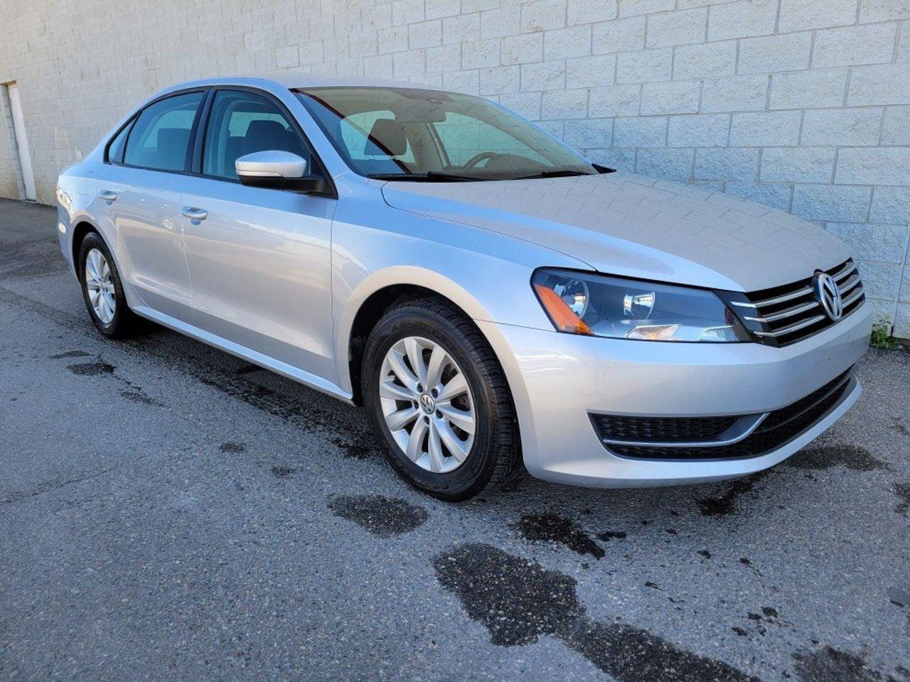 2013 Volkswagen Passat Trendline-1