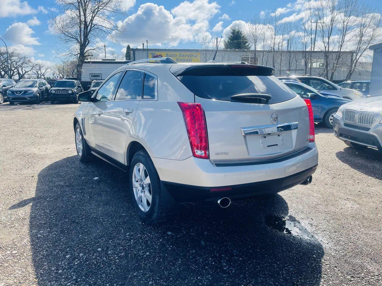2014 Cadillac SRX Luxury-2