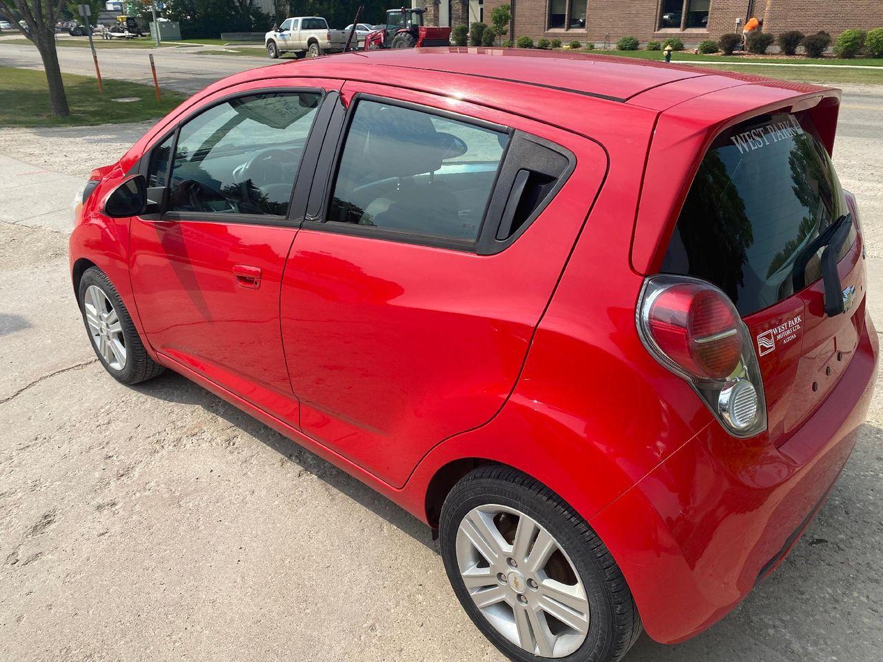 2014 Chevrolet Spark 1LT-4
