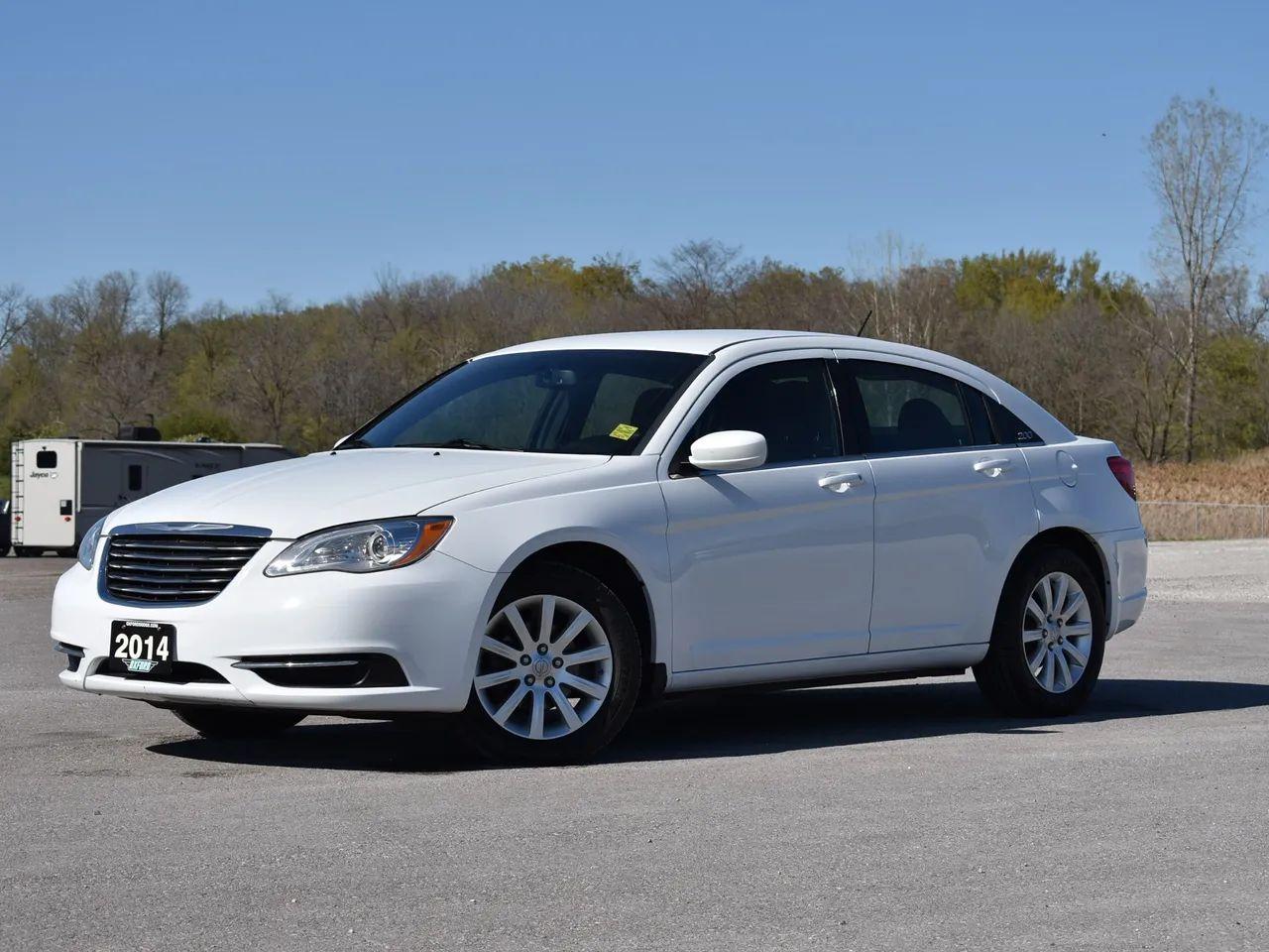 2014 Chrysler 200 LX-1