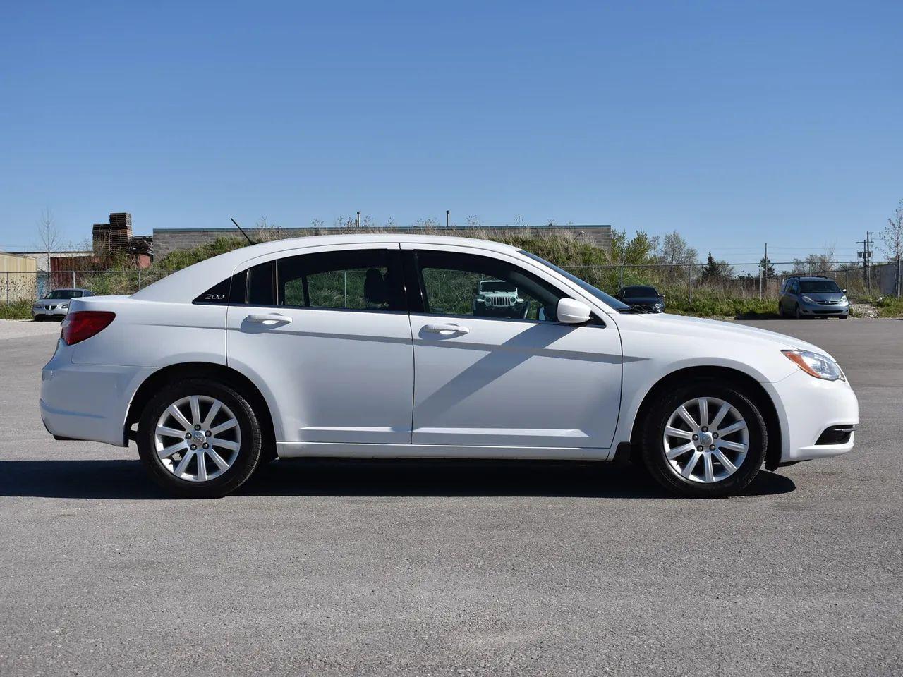 2014 Chrysler 200 LX-3