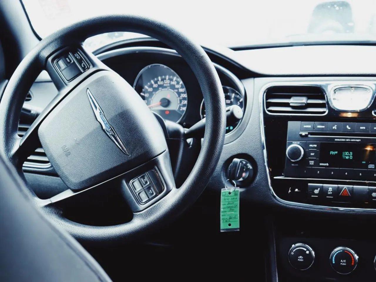 2014 Chrysler 200 LX-1