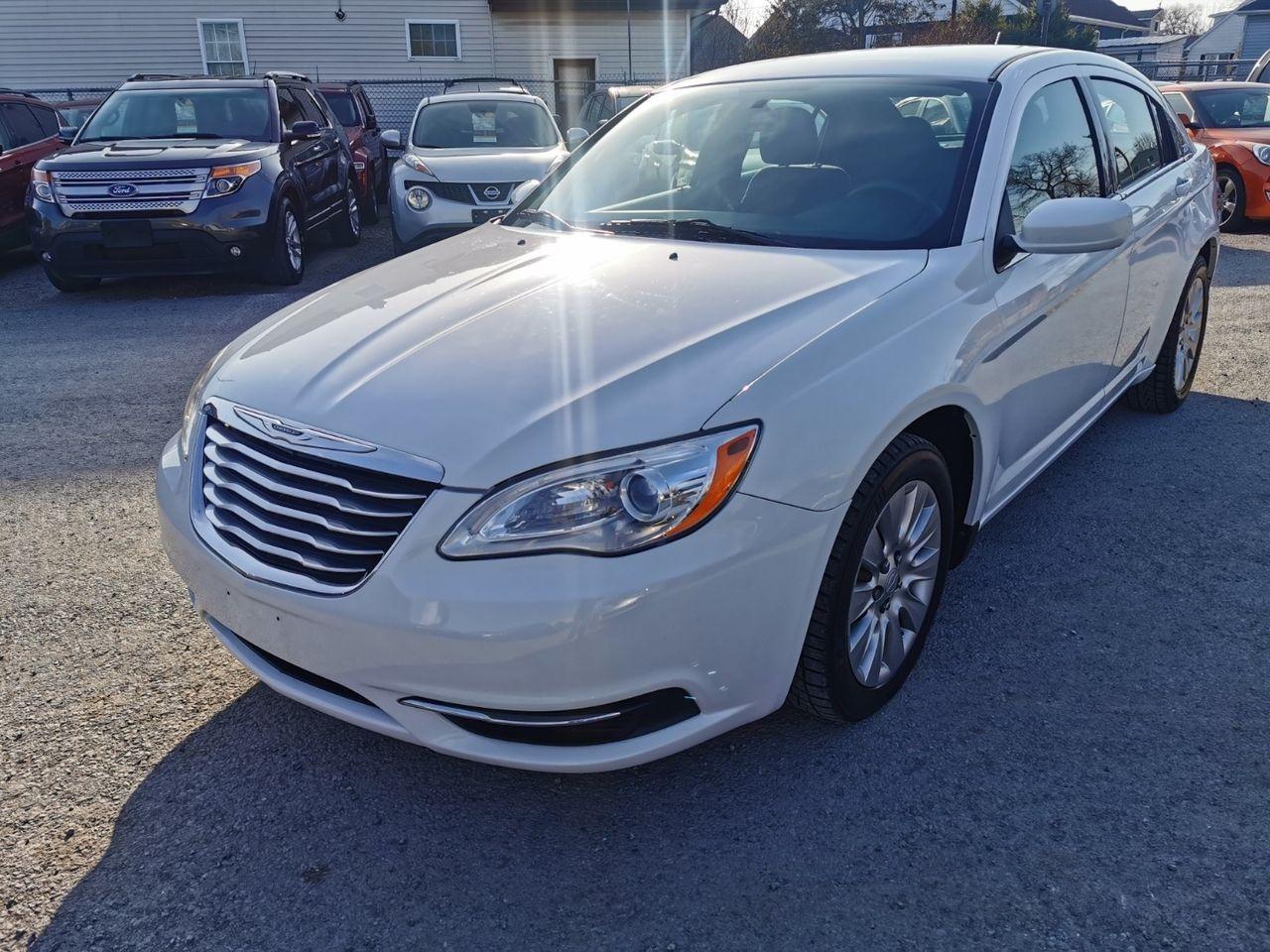 2014 Chrysler 200 LX-0