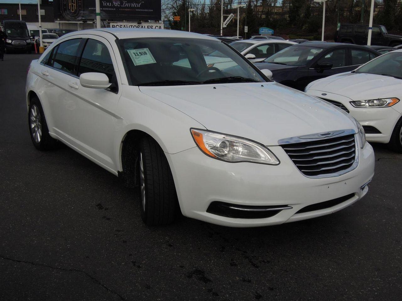 2014 Chrysler 200 LX-2