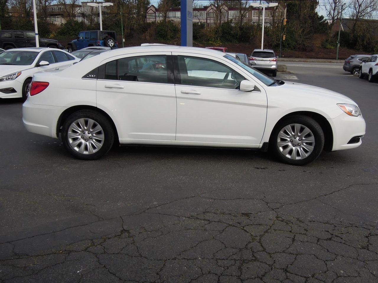 2014 Chrysler 200 LX-3