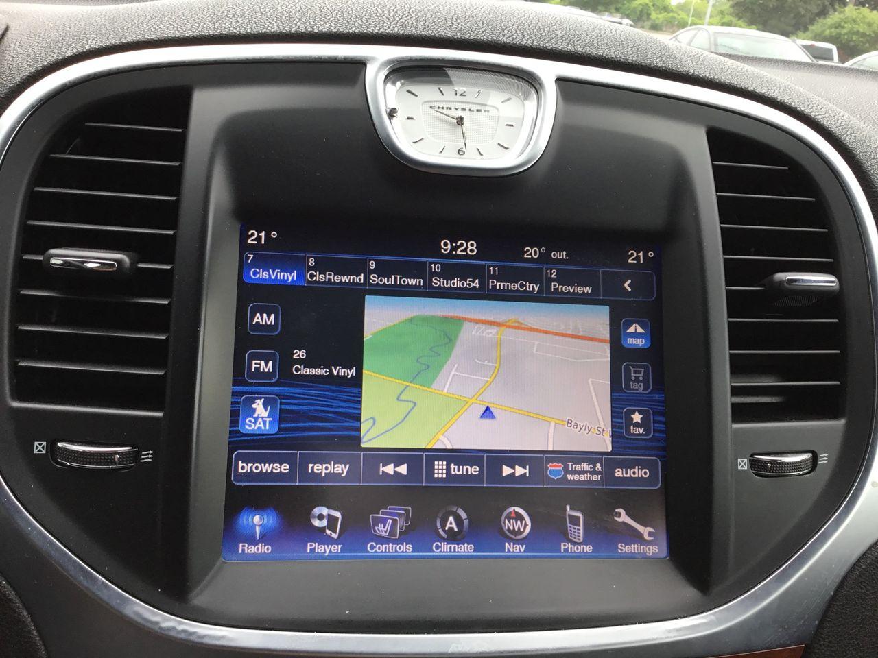 2014 Chrysler 300 Base-4