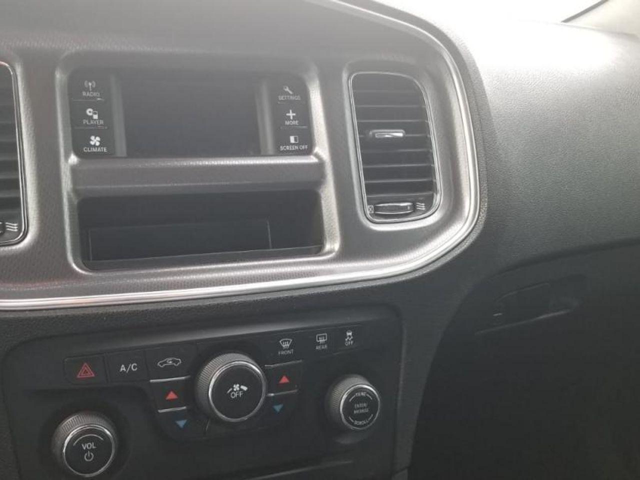 2014 Dodge Charger SE-3
