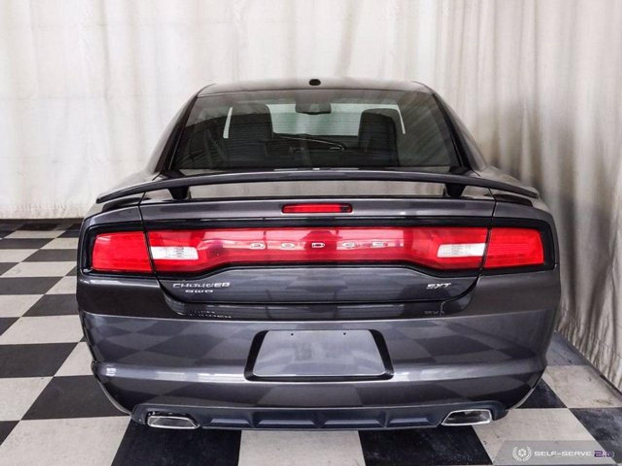 2014 Dodge Charger SXT-4