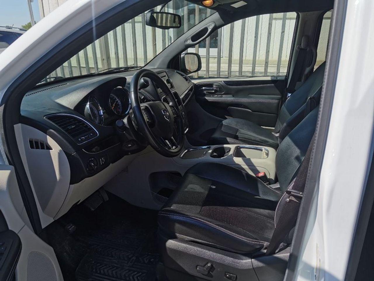 2014 Dodge Grand Caravan SE-4
