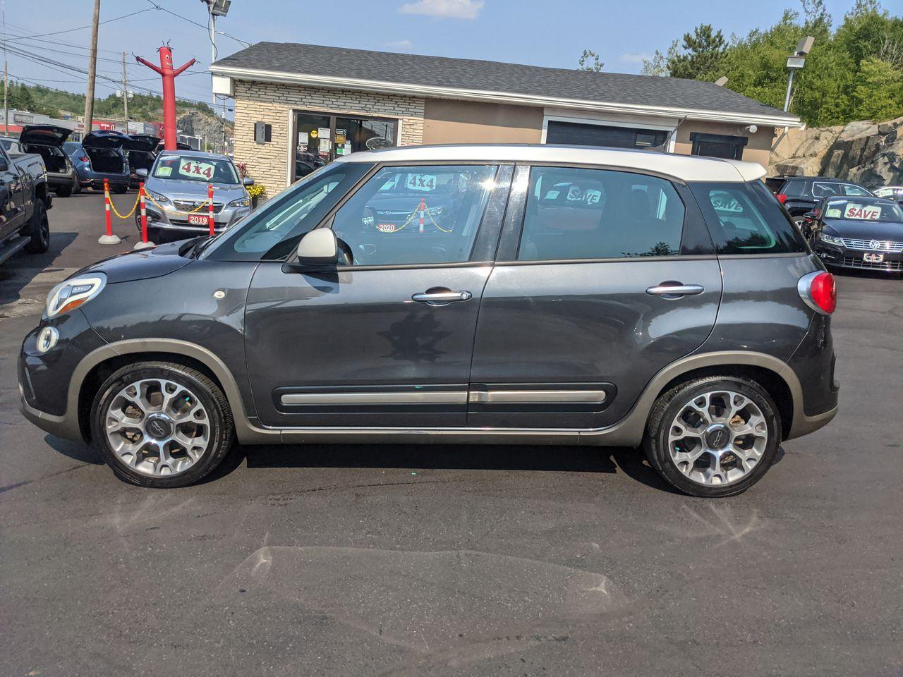 2014 FIAT 500L TREKKING-1