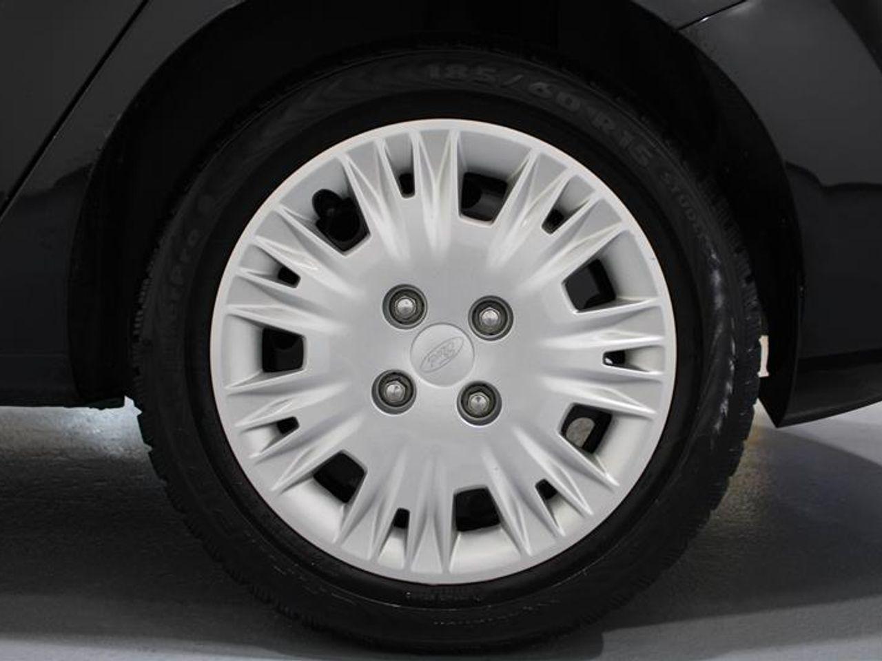 2014 Ford Fiesta -3