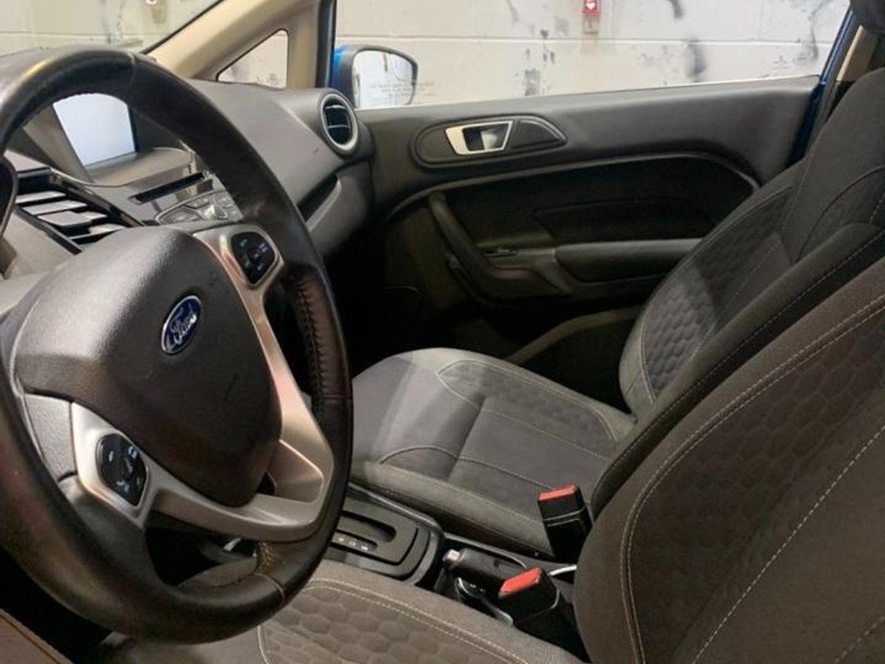 2014 Ford Fiesta SE-4