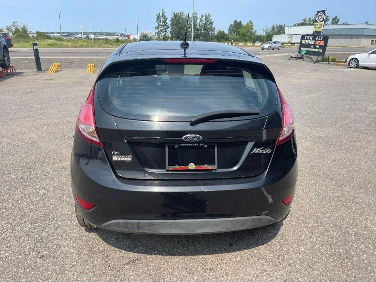 2014 Ford Fiesta SE-3
