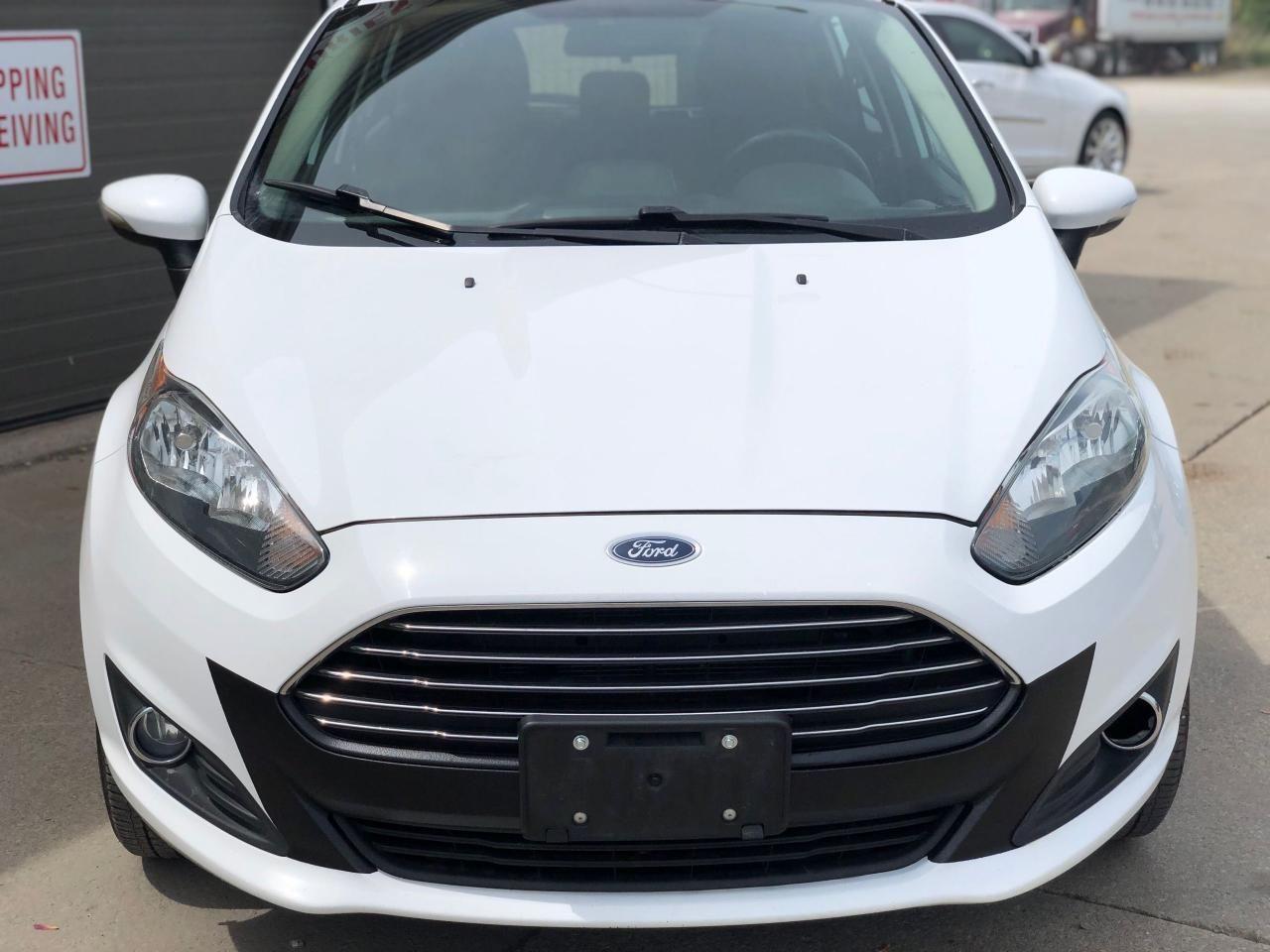 2014 Ford Fiesta SE-1