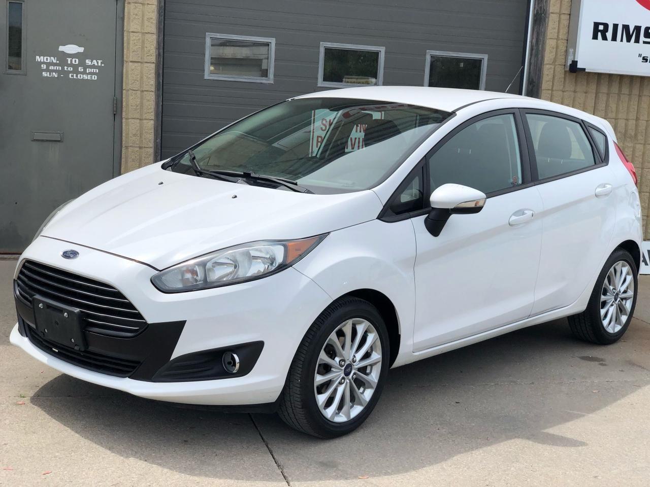 2014 Ford Fiesta SE-2