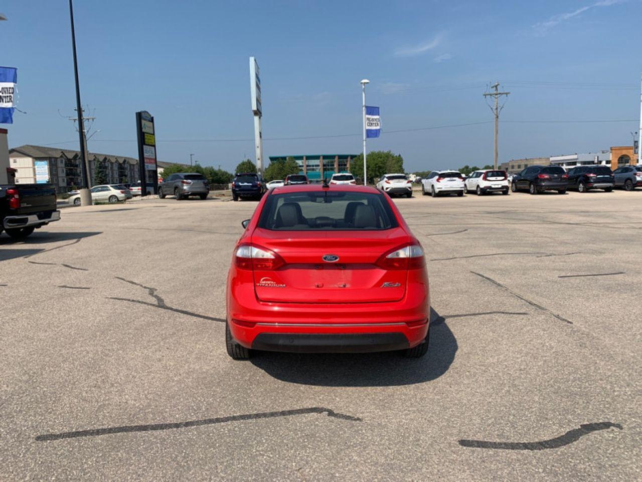 2014 Ford Fiesta Titanium-4