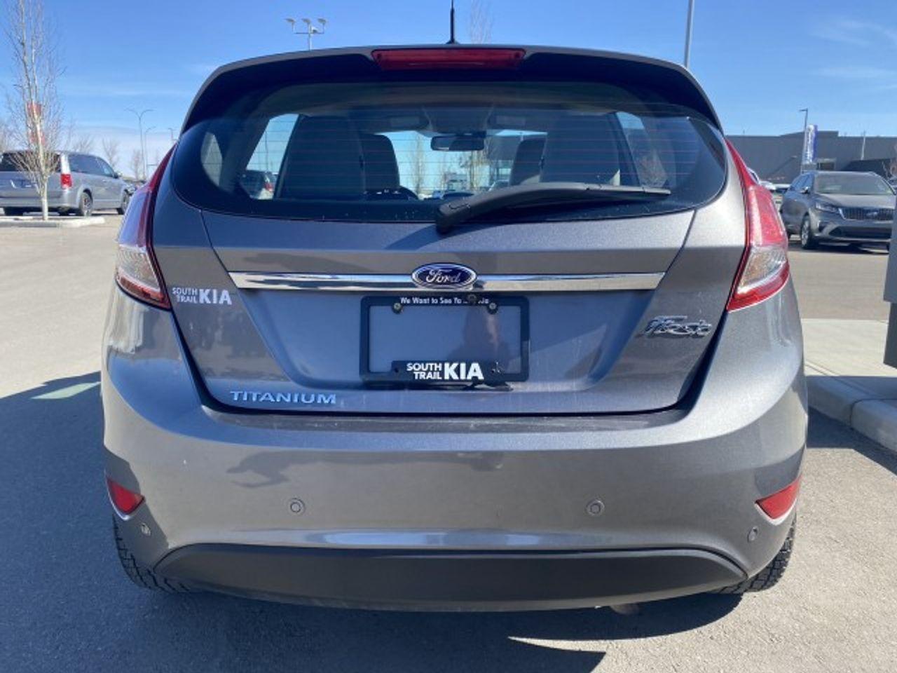 2014 Ford Fiesta Titanium-4