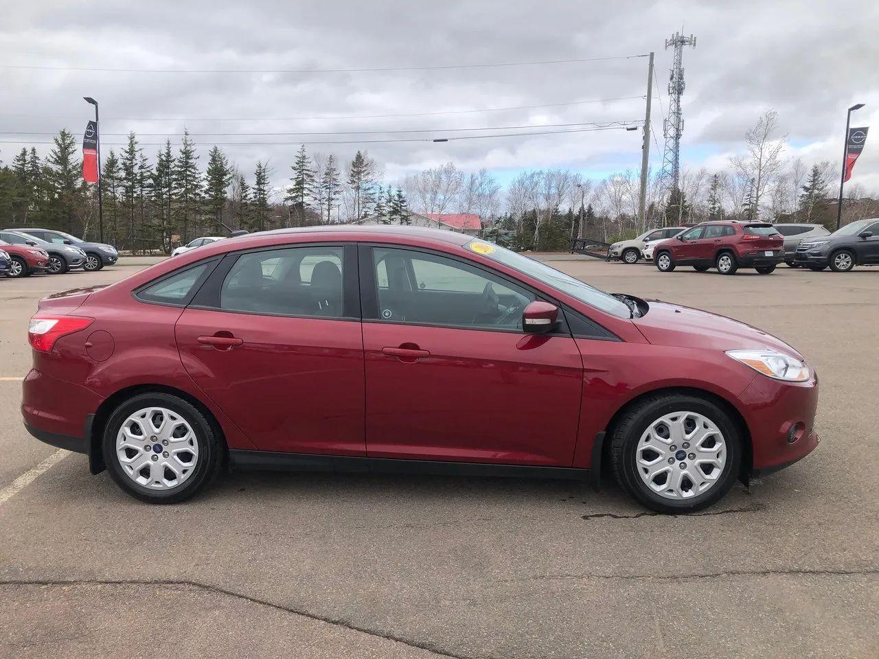 2014 Ford Focus SE-1