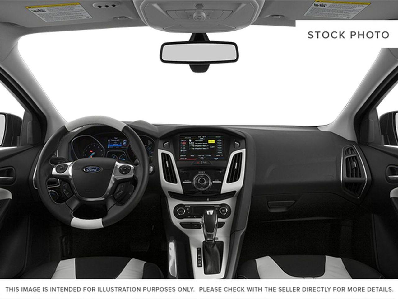 2014 Ford Focus SE-4
