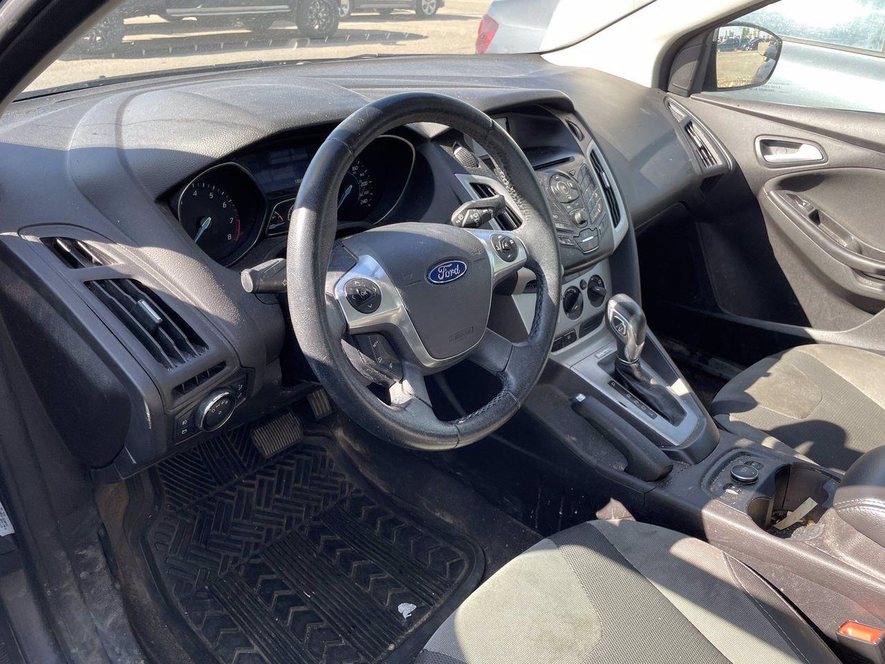 2014 Ford Focus SE-1