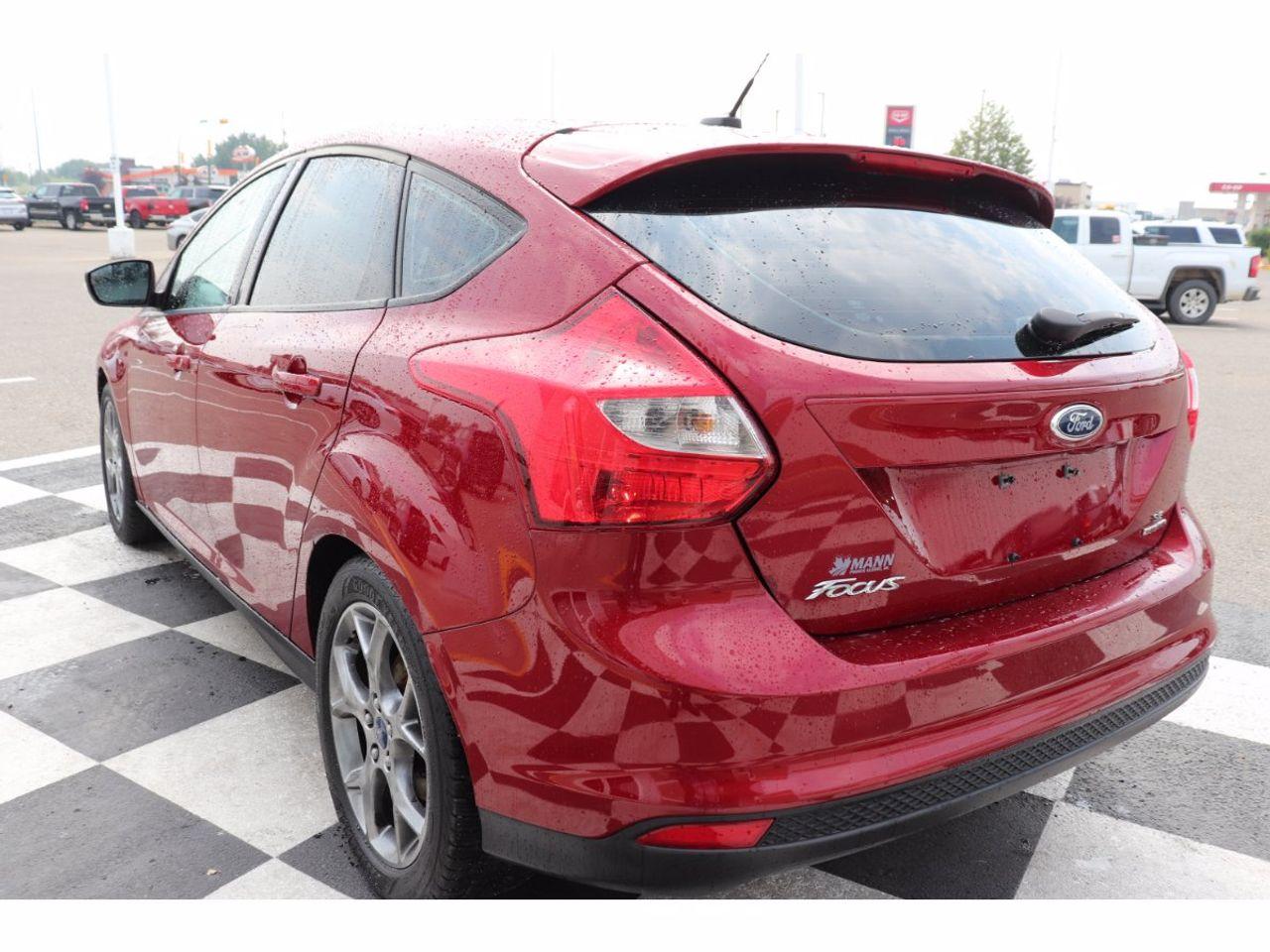 2014 Ford Focus SE-4