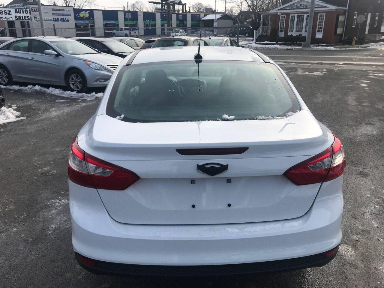 2014 Ford Focus SE-1